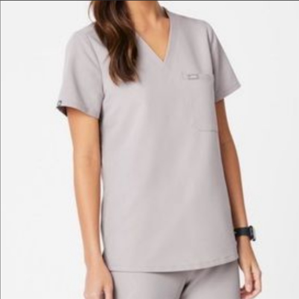 Slate fig scrubs. Size small top and bottom.